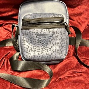 Guess Crossbody